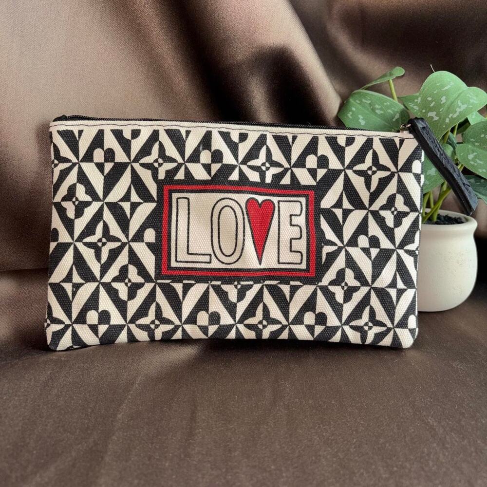 Brighton 'LOVE' graphic clutch purse very good condition